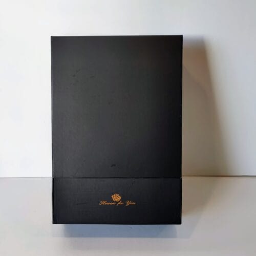 Roses in a box - Image 2