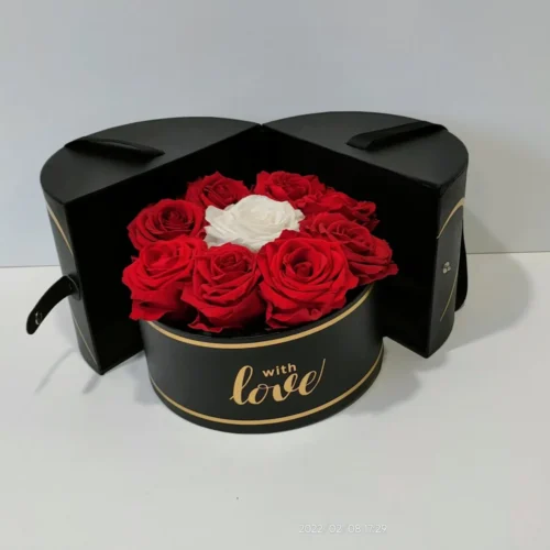 Forever Roses σε στρογγυλό κουτί με 9 κόκκινα τριαντάφυλλα